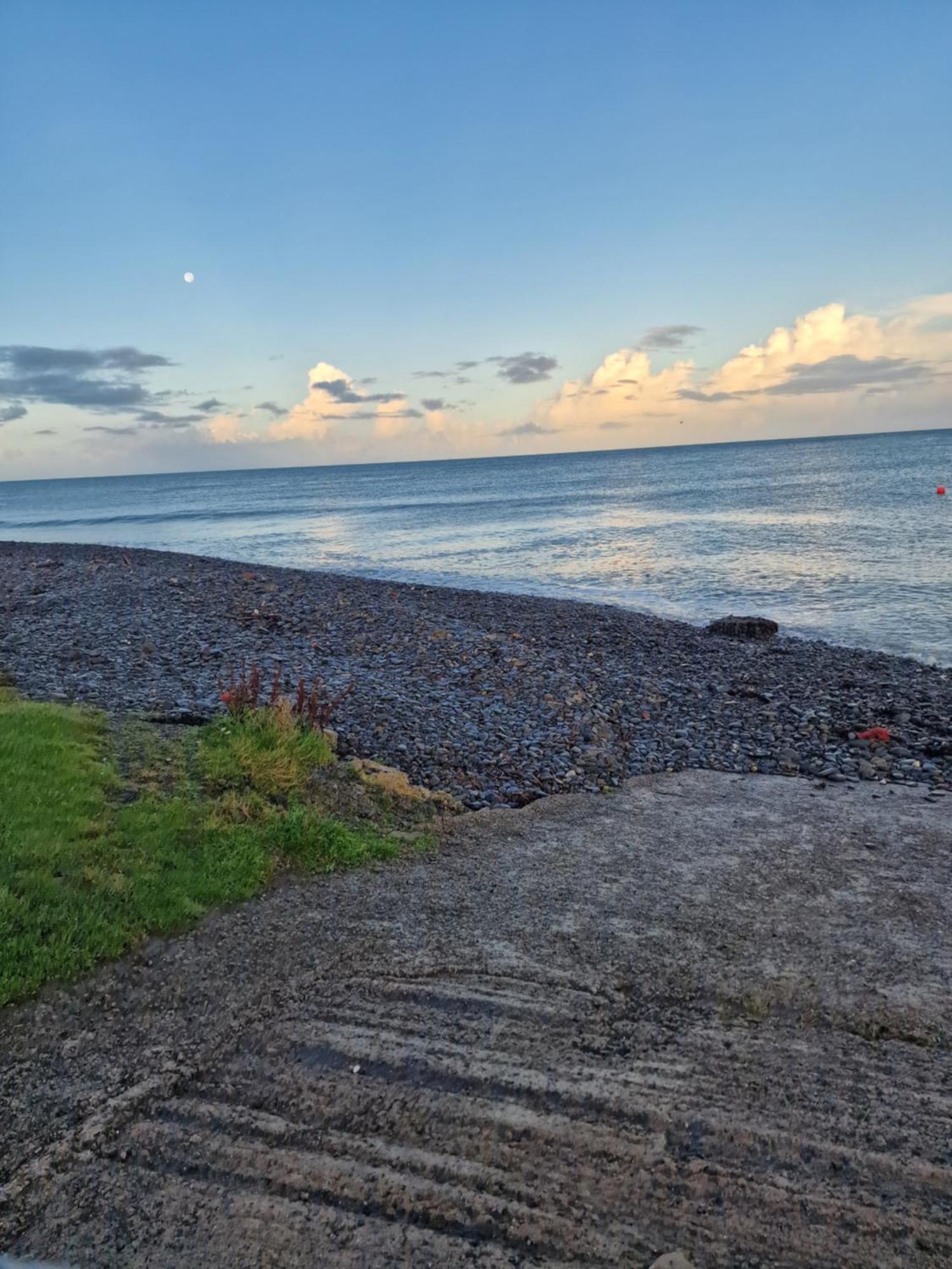 Bayview At Pengarreg Llanrhystyd Exterior foto