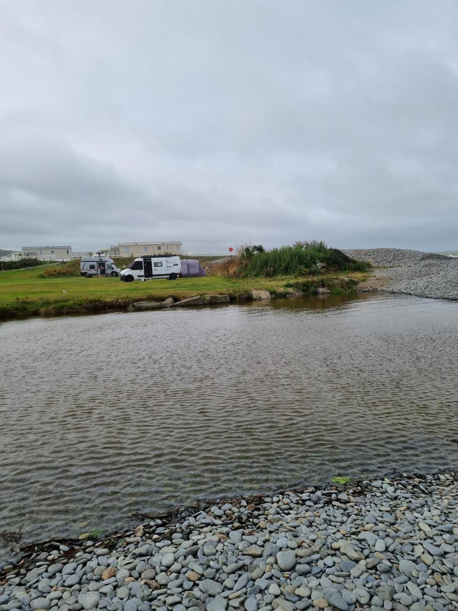 Bayview At Pengarreg Llanrhystyd Exterior foto